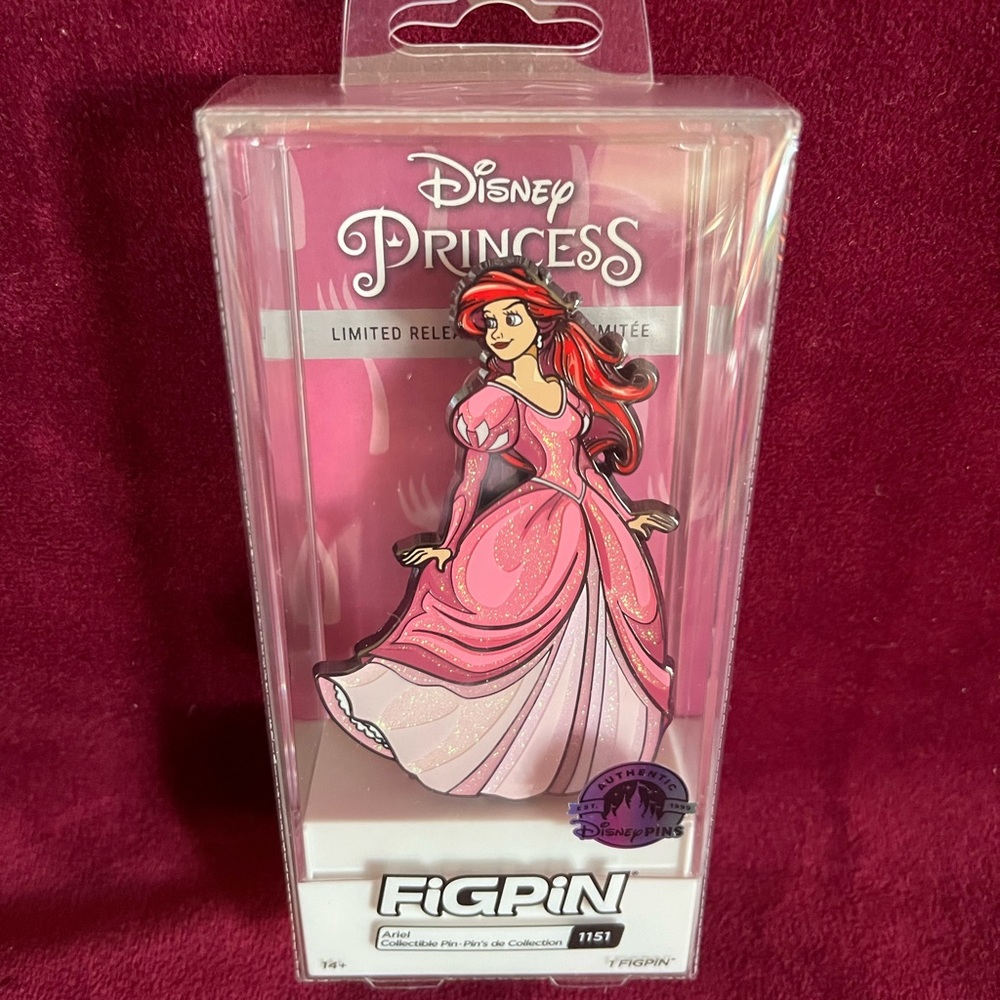 COPY - Disney Figpin Little Mermaid glitter pink-nwt